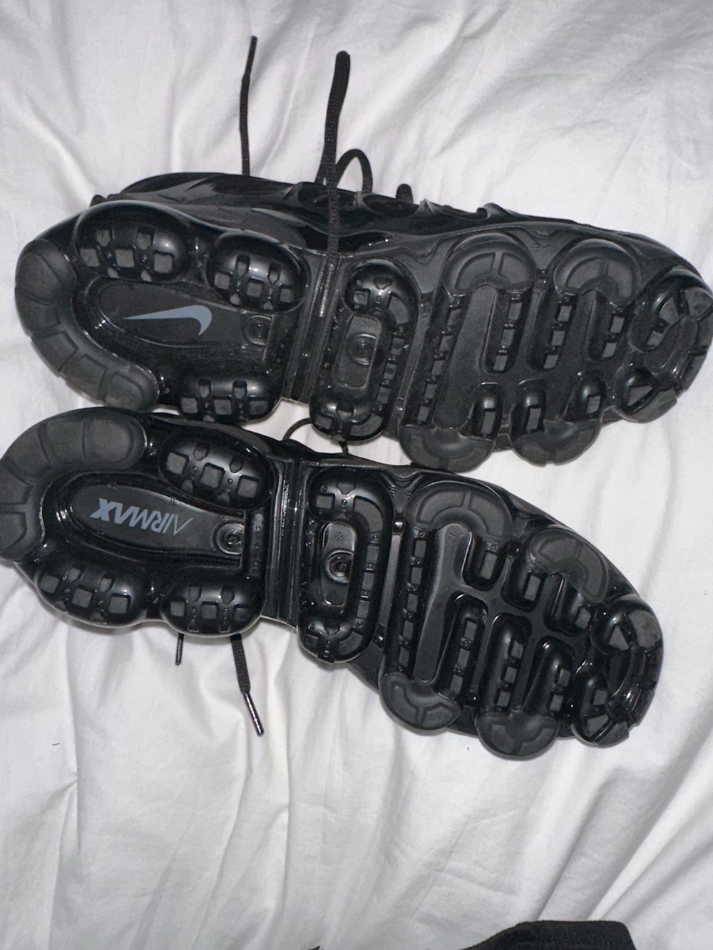 Nike Men Air VaporMax Plus Black - Picture 3 of 6